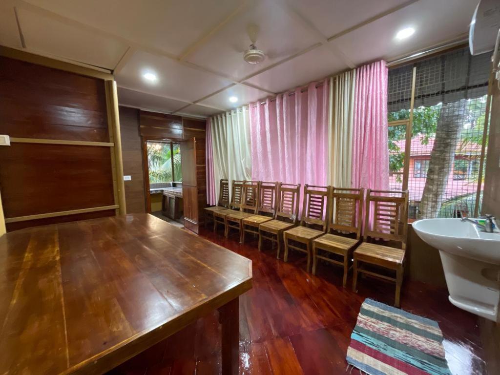 Mundromocktail Tourist Home Sasthamcotta Экстерьер фото